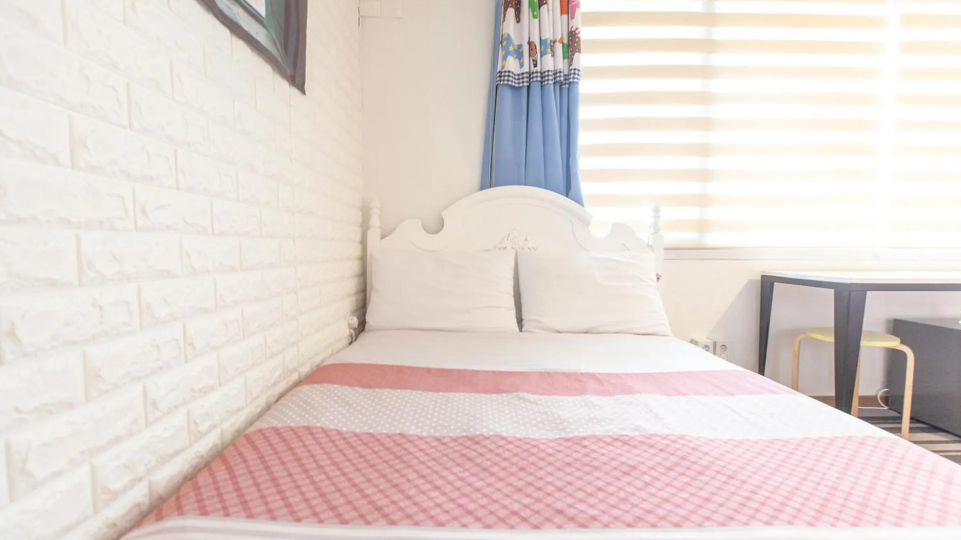 Hongdae Style Guesthouse Seoul South Korea