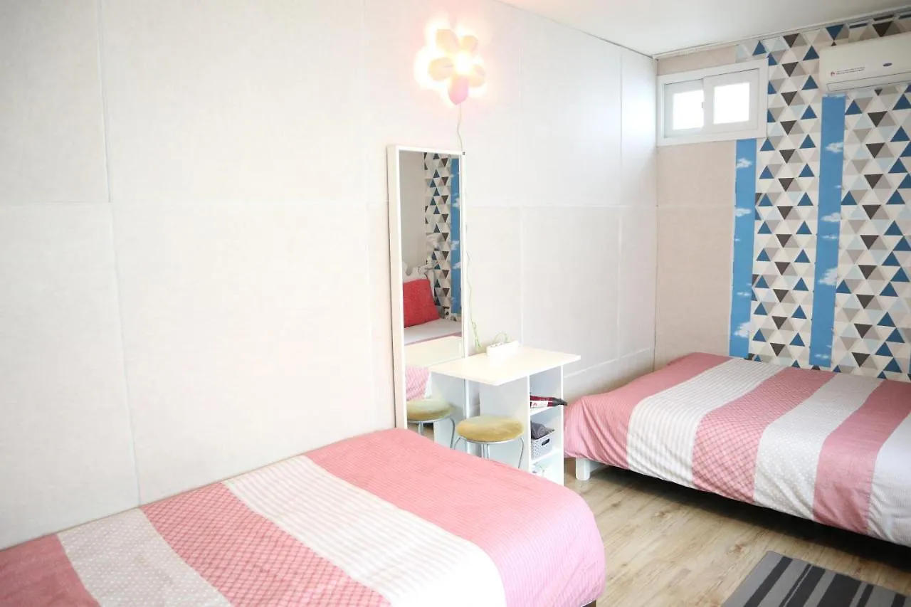 Hongdae Style Guesthouse Seoul South Korea
