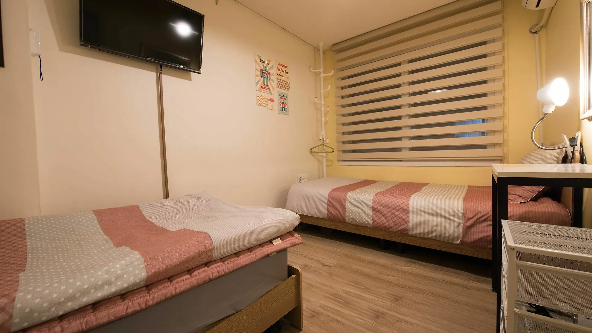 Hongdae Style Guesthouse Σεούλ 2*,